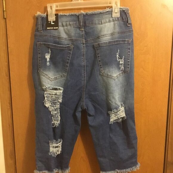 Red Fox Medium Wash Distressed Destroyed Bermuda Shorts Jeans L - Picture 2 of 11